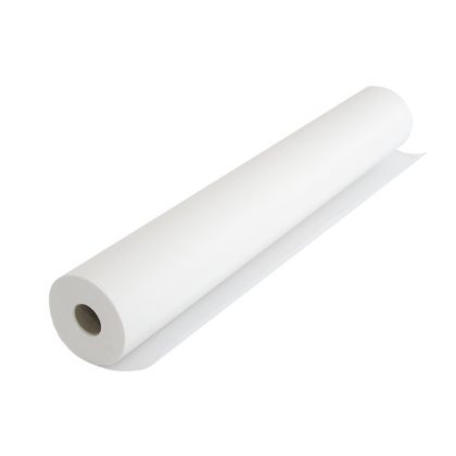 Хартиен чаршаф на ролка с горен слой попивателно целулозно тишу и втори слой от полиетилен за ефективна защита на леглото